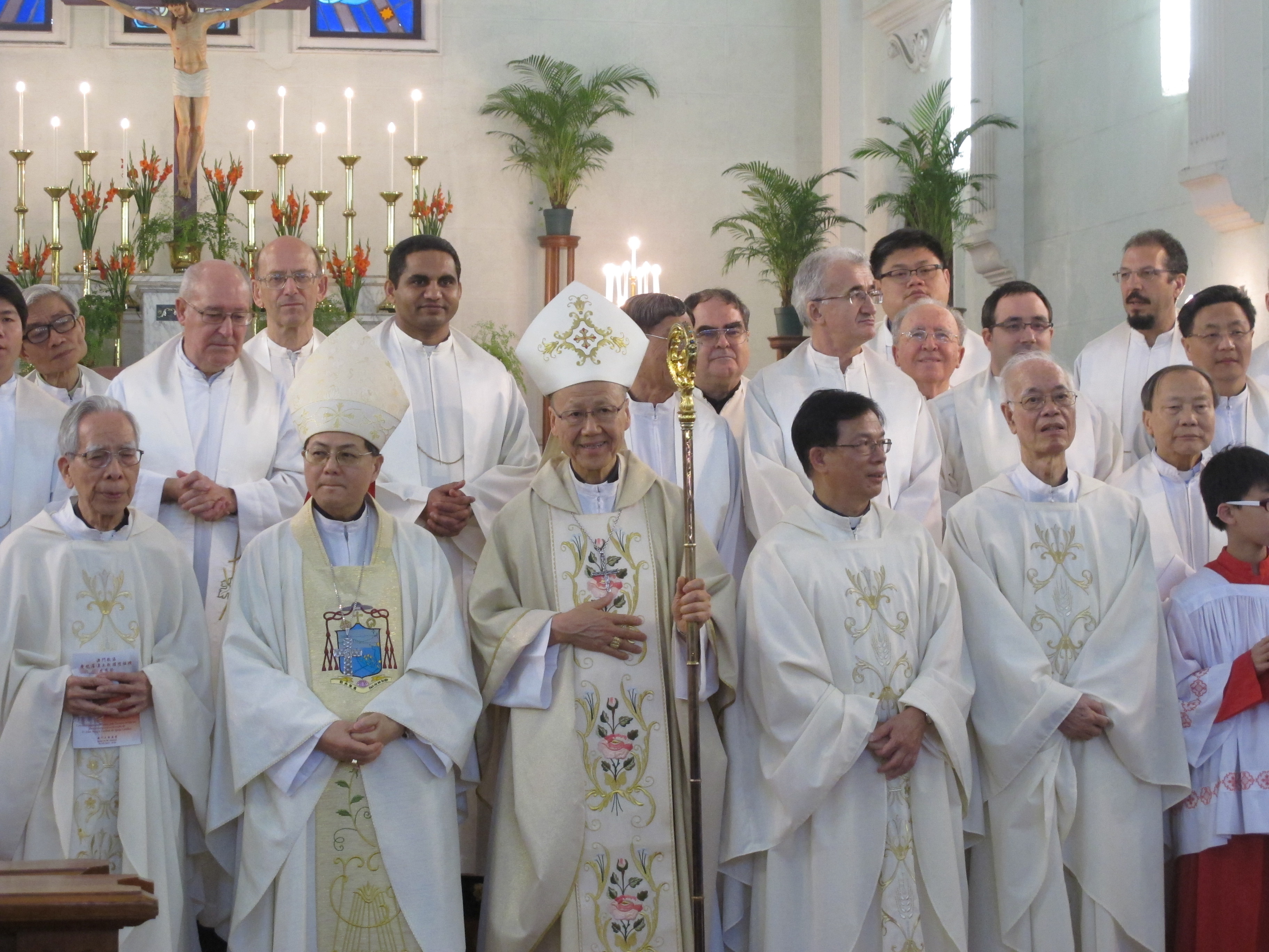 CARDINAL JOHN TONG VISITS MACAU